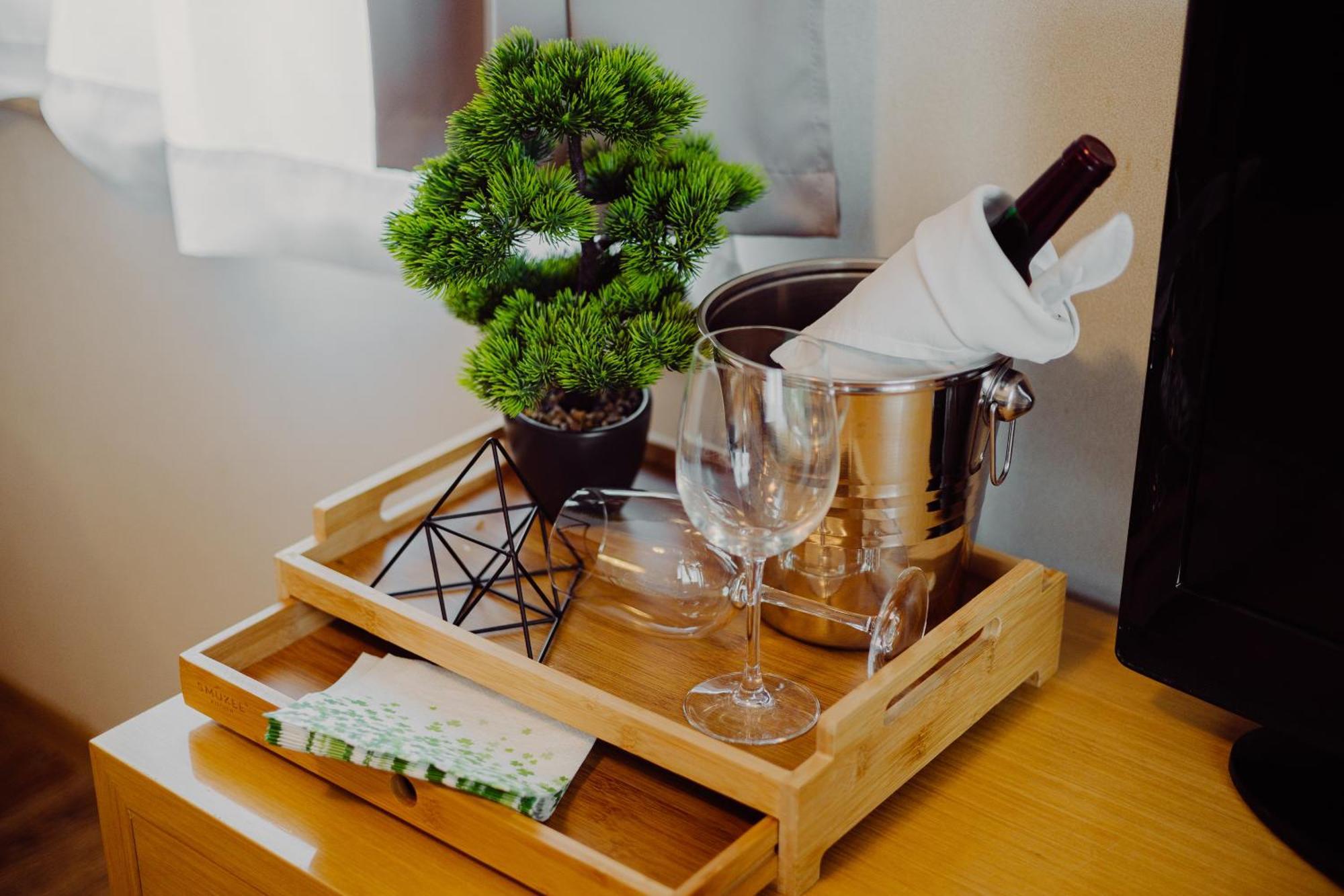 Hotel Bonsai Niemcza Eksteriør bilde