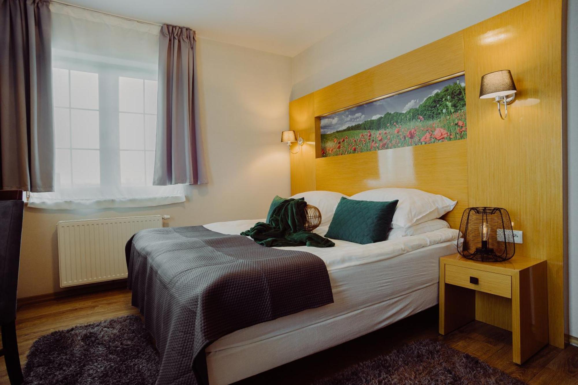 Hotel Bonsai Niemcza Eksteriør bilde